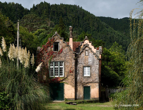 PA080122a